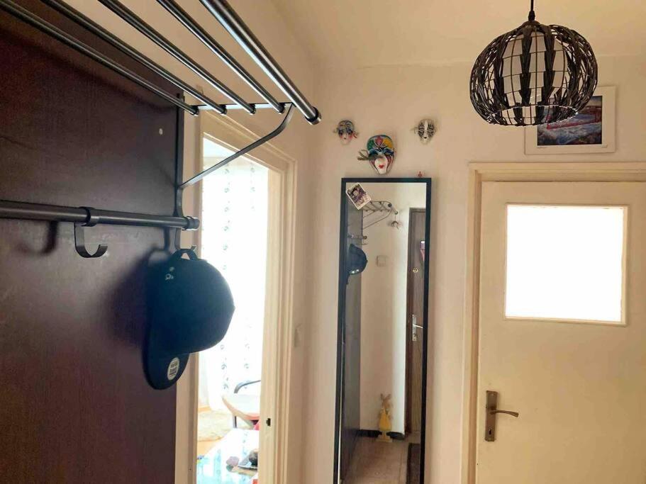 Central Apartment Muncii Area Netflix Bucureşti Exterior foto