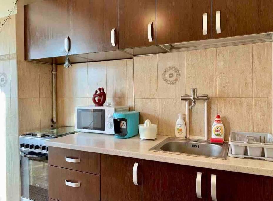 Central Apartment Muncii Area Netflix Bucureşti Exterior foto