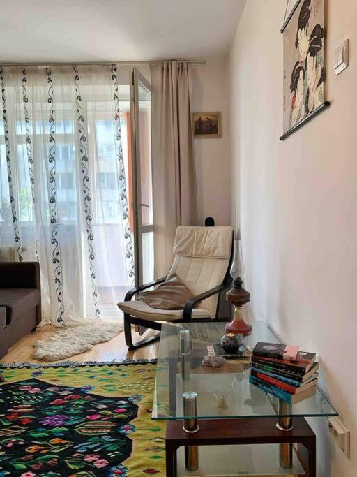 Central Apartment Muncii Area Netflix Bucureşti Exterior foto
