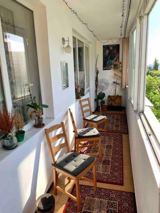 Central Apartment Muncii Area Netflix Bucureşti Exterior foto